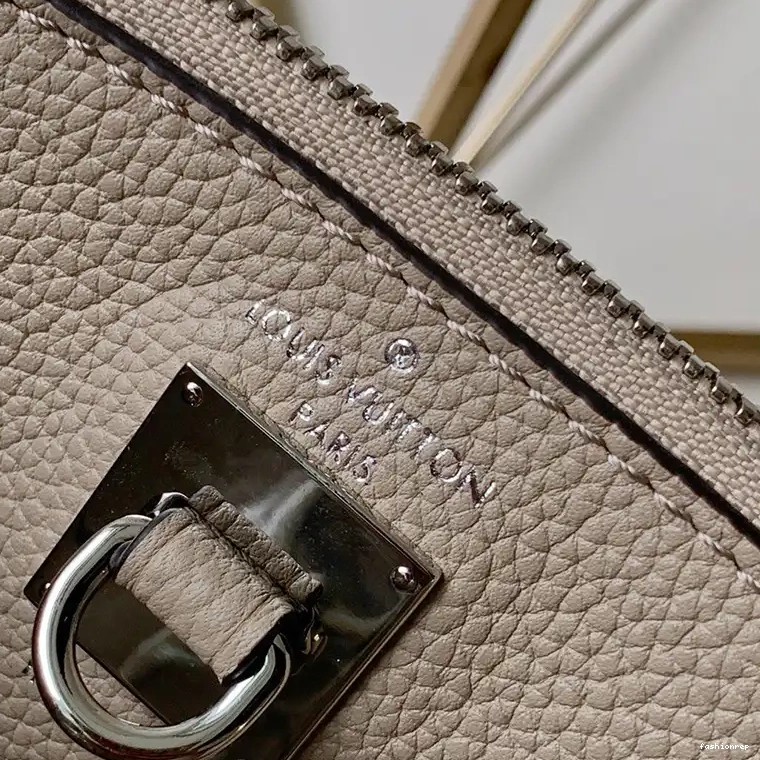 Fashionrepsfam ru 1906BL0086 LV Bags 0630